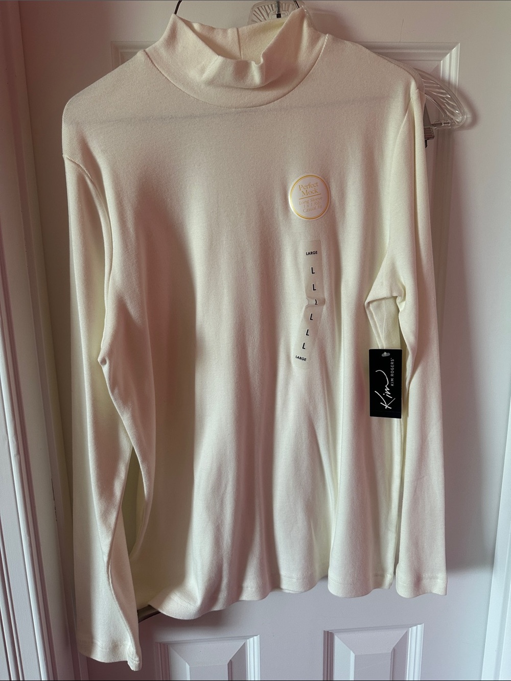 Kim Rogers Cream Turtleneck Long-Sleeve Sweater